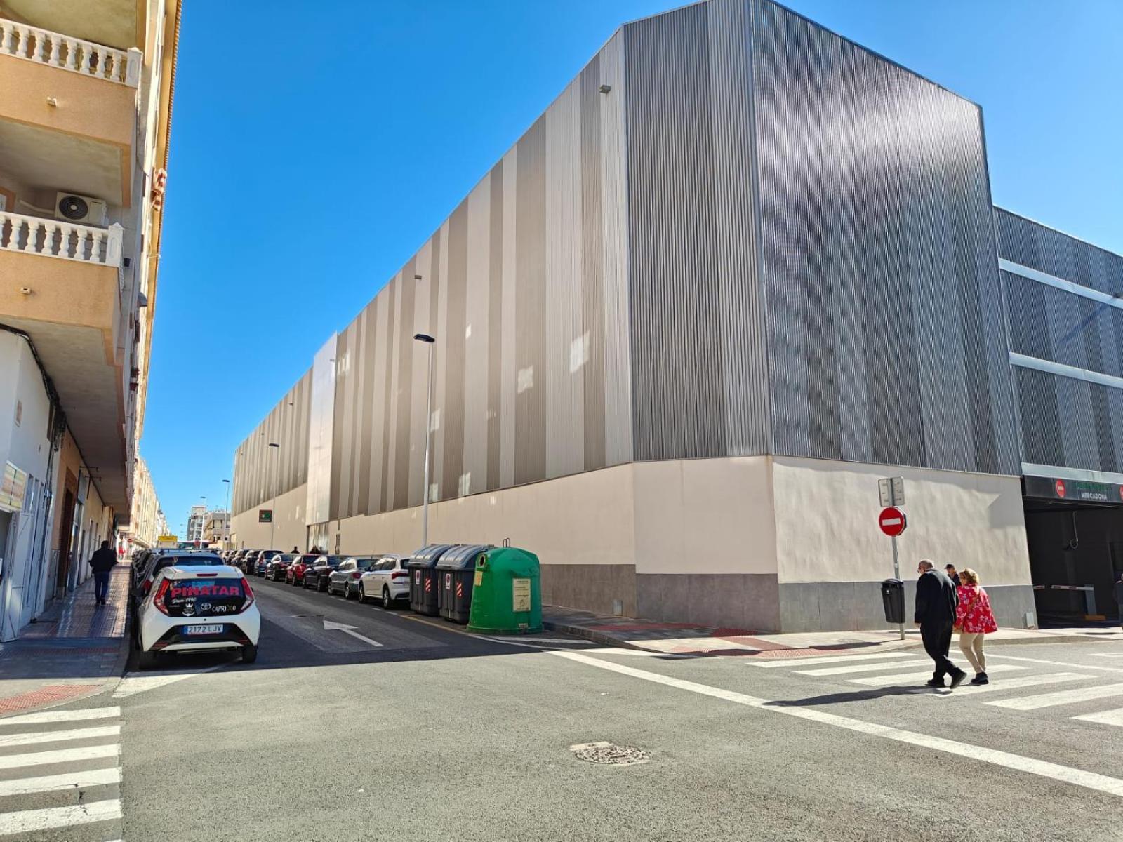 Apartamento Centrico Con Garaje Torrevieja Exteriör bild
