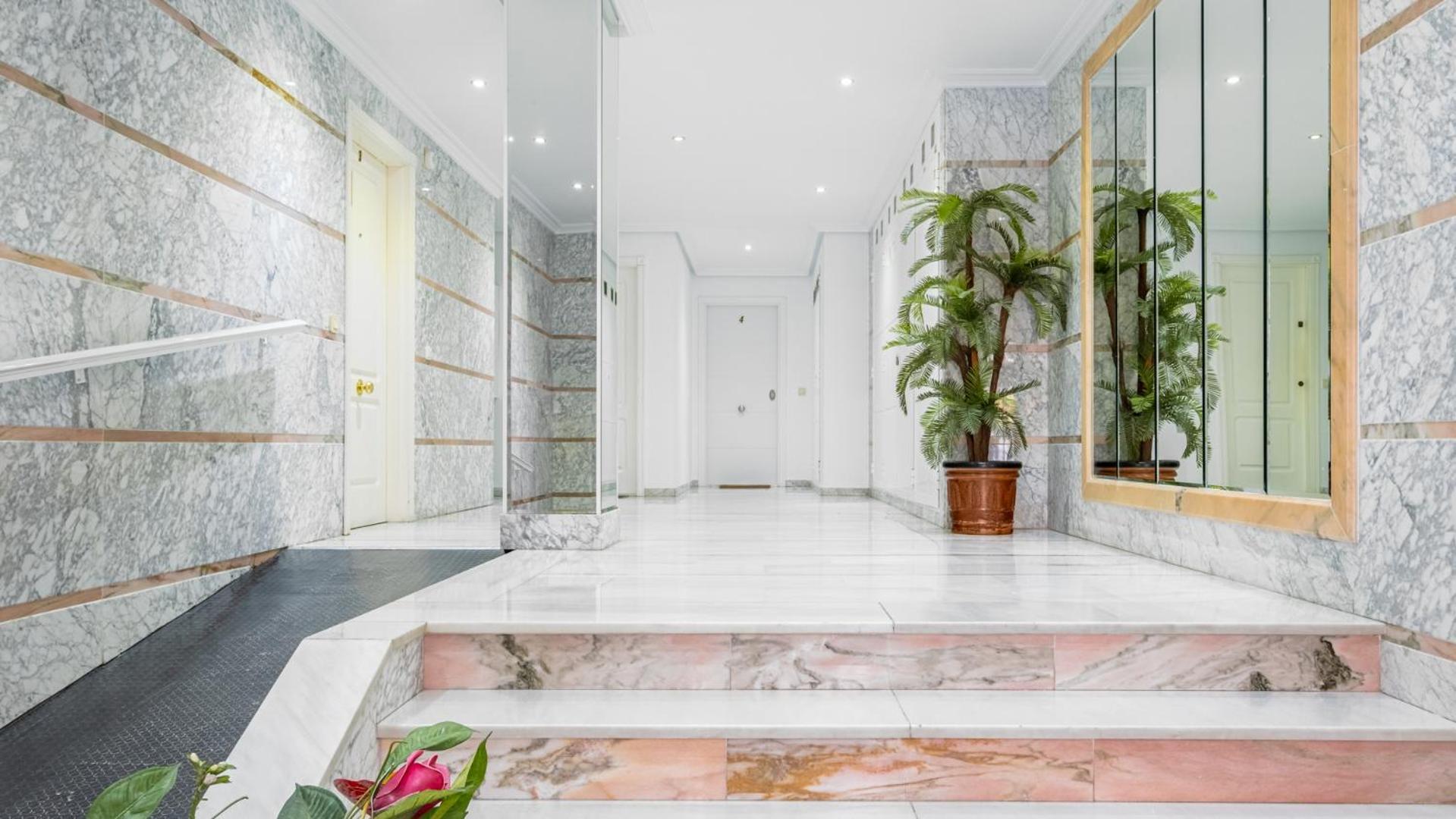 Apartamento Centrico Con Garaje Torrevieja Exteriör bild